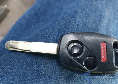 2008 Honda Civic Lx z USA, uszkodzony, nr VIN 1HGFA16538L067851